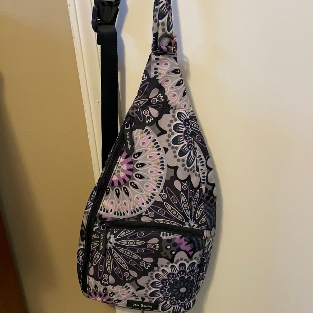 Vera Bradley sling bag